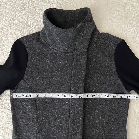 ALO Yoga Harbor Knit Jacket Women’s Size Small Gray Black - Picture 6 of 8